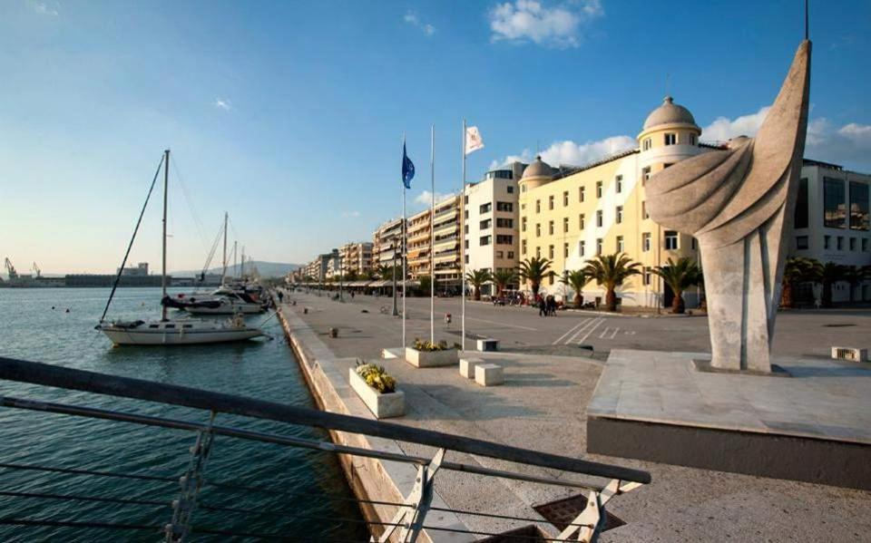 Volos Center Luxury Home Exterior photo